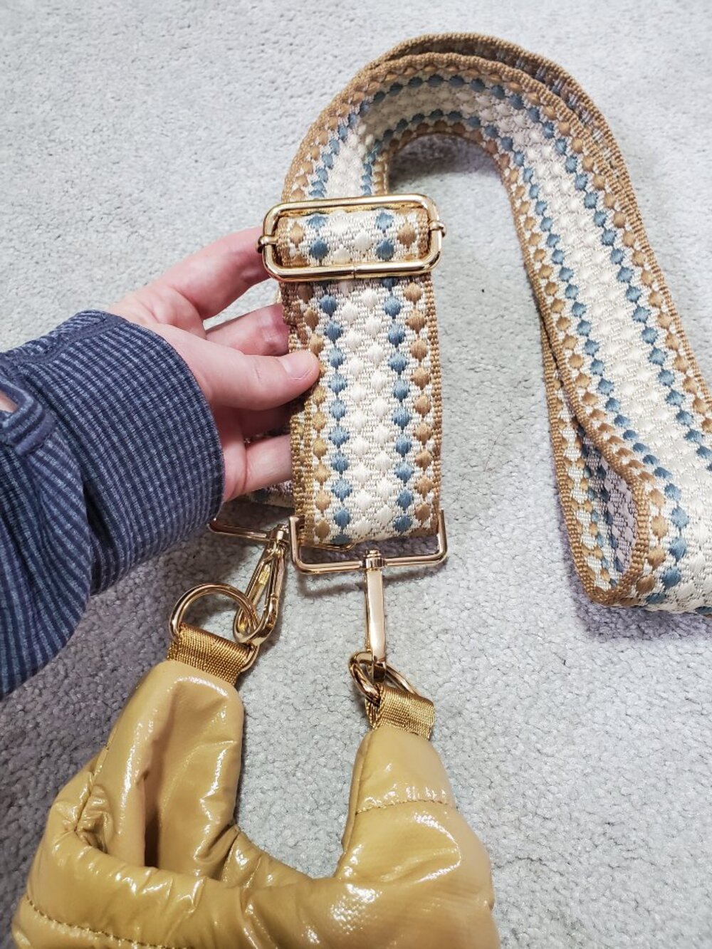 WANDERFULL HydroBag Crossbody Water Bottle Bag Puffer Glossy Camel Tan Gold 11x6 - Picture 5 of 11